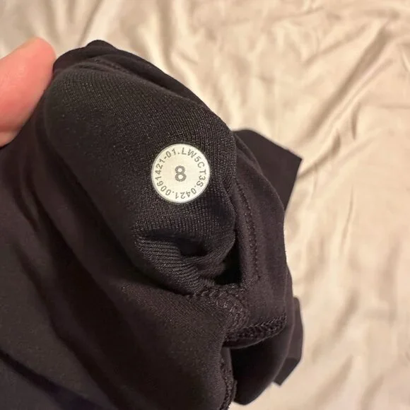 lululemon Align High-Rise Pant 25" - Black Size 8 - Picture 6 of 6